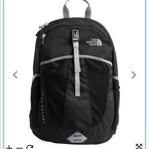 North Face NWT recon youth backpack